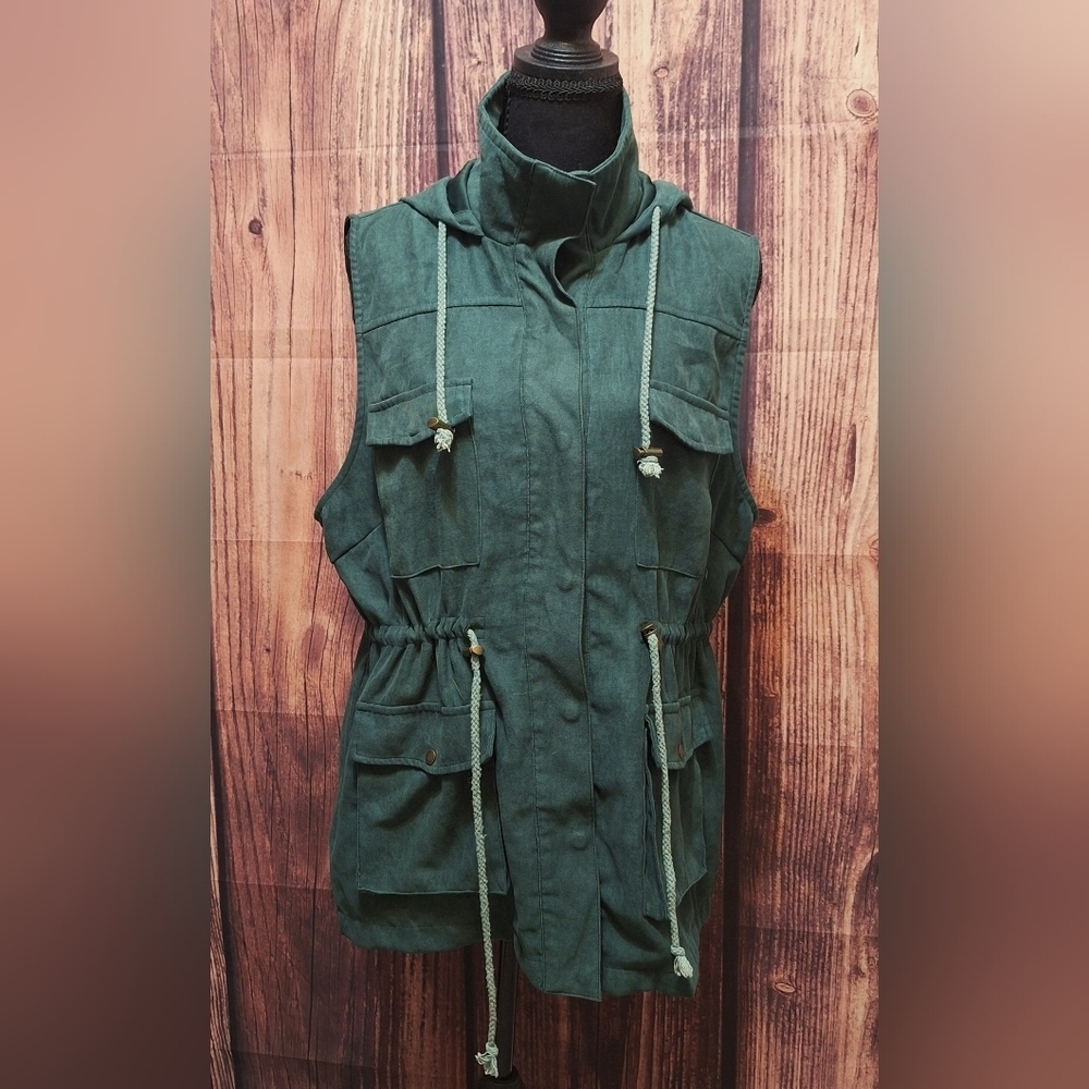 Entro Foreset Green Utility Vest Womens Size Large!